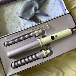 Triple Barrel MONAT Curling Wand BRAND NEW